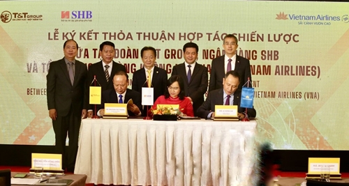 SHB - T&T Group hợp tác toàn diện với VietNam Airlines và Tổng công ty Đường sắt Việt Nam